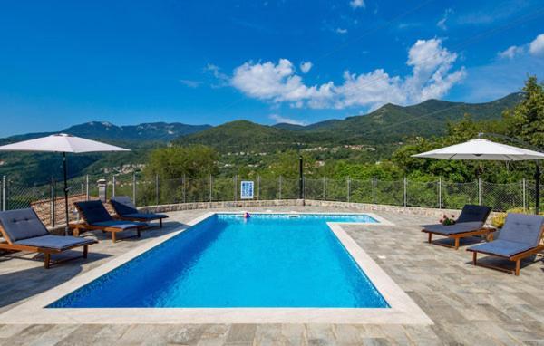 Villa Ivetta Veprinac エクステリア 写真